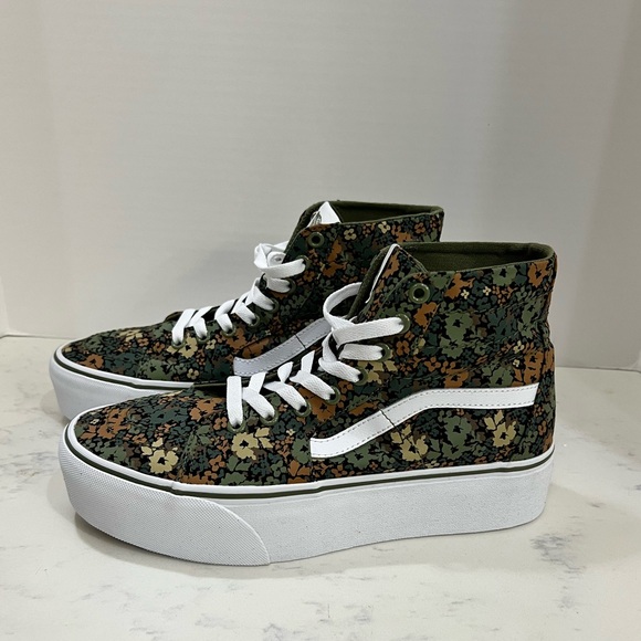 Vans Camouflage High-Top Sneakers - Picture 8 of 15